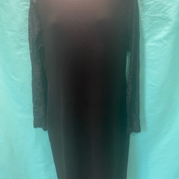 Black Long Sleeve Dress - Picture 4 of 11